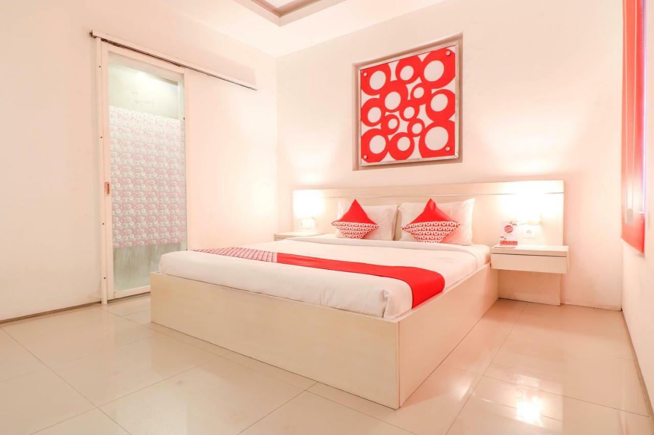 Oyo 1489 Simona Hotel Kerobokan Exteriér fotografie