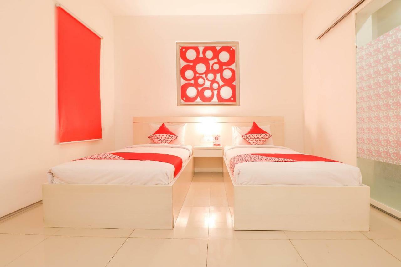 Oyo 1489 Simona Hotel Kerobokan Exteriér fotografie